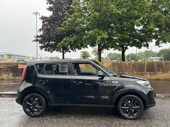 Kia Soul SUV 1.6 CRDi Connect Plus Auto Euro 5 5dr
