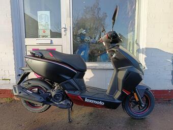 Lexmoto L5 Scooter 50 E55 CVT Euro 5