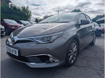 Toyota Auris Hatchback 1.6 D-4D Excel Euro 6 (s/s) 5dr (Safety Sense)