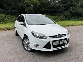 Ford Focus Hatchback 1.0T EcoBoost Zetec Euro 5 (s/s) 5dr