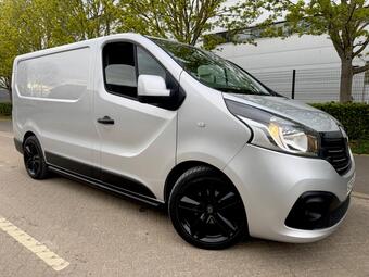 2014 RENAULT TRAFIC 1.6 DCI ENERGY 27 SPORT SWB STANDARD ROOF EURO 5 S S... photo