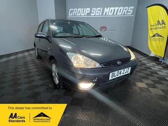 Ford Focus Hatchback 2.0i 16v Ghia 5dr