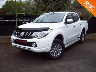 Mitsubishi L200 Pickup 2.4 DI-D DC Warrior 4WD Euro 6 4dr