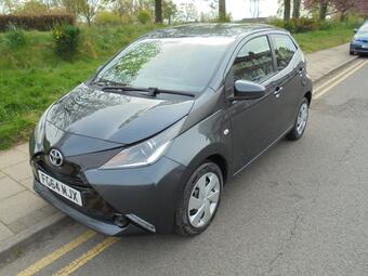 Toyota AYGO Hatchback 1.0 VVT-i x-play Euro 5 5dr Euro 5