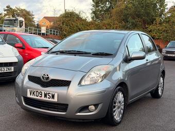 Toyota Yaris Hatchback 1.33 Dual VVT-i SR Euro 4 (s/s) 5dr