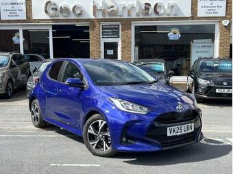 Toyota Yaris Hatchback 1.5 VVT-h Design E-CVT Euro 6 (s/s) 5dr