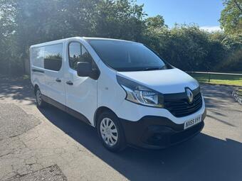Renault Trafic Combi Van 1.6 dCi 29 Business Crew Van LWB Euro 5 5dr