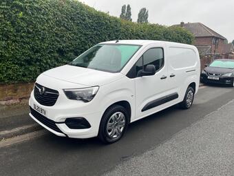 Vauxhall Combo Panel Van 1.5 Turbo D 2300 Sportive L2 H1 Euro 6 (s/s) 4dr