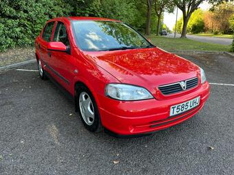 Vauxhall Astra Hatchback 1.6i 16v Club 5dr
