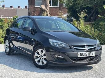 Vauxhall Astra Hatchback 1.4i Design Euro 6 5dr