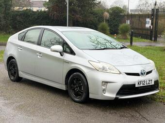 2012 PRIUS 1.5 CVT 4DR 64 PHOTOS TOYOTA PRIUS 1.5 CVT 4DR ULEZ, FULL... photo