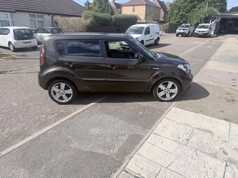 Kia Soul SUV 1.6 CRDi Shaker Euro 4 5dr