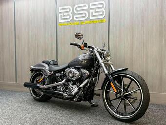Harley-Davidson Softail Custom Cruiser 1690 FXSB Breakout