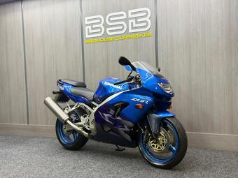 1999 -9r 900 c2 899cc 23 photos kawasaki -9r 900 c2 899cc deposit taken, similar wanted! £2,990 1999 (t) reg sports tourer... photo