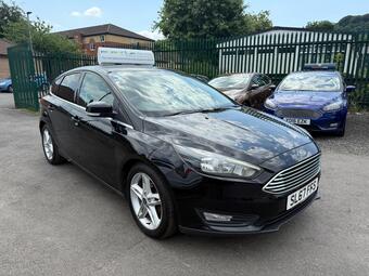 2017 Ford Focus 1.0T EcoBoost Zetec Edition Euro 6 (s/s) 5dr 13 Photos photo