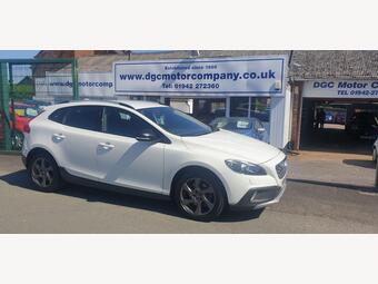 Volvo V40 Cross Country Hatchback 2.0 D2 Lux Euro 6 (s/s) 5dr