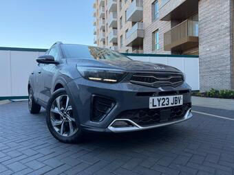 2023 KIA Stonic 1.0 T-GDi MHEV GT-Line S DCT Euro 6 (s/s) 5dr 32 Photos photo