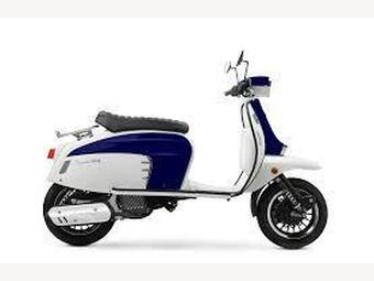 Royal Alloy GT1 125 LC Scooter