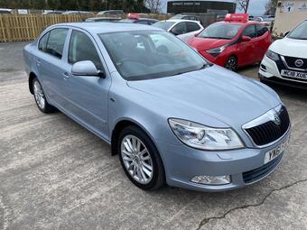 2011 OCTAVIA 2.0 TDI LAURIN AMP KLEMENT DSG EURO 5 5DR 17 PHOTOS SKODA... photo