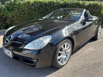 Mercedes-Benz SLK Convertible 3.5 SLK350 Convertible 2dr Petrol 7G-Tronic (242 g/km, 272 bhp)