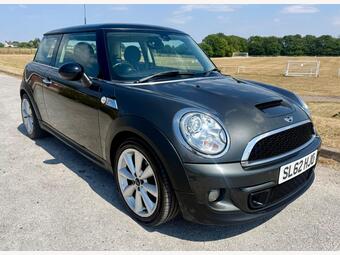 MINI Hatch Hatchback 2.0 Cooper SD Euro 5 (s/s) 3dr