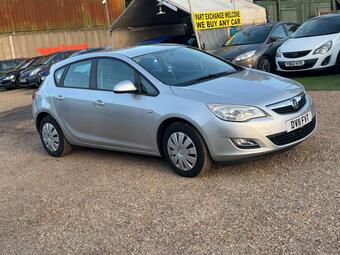 Vauxhall Astra Hatchback 1.4 16v ES Euro 5 5dr