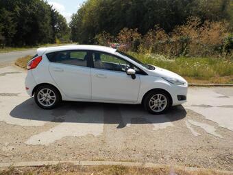 Ford Fiesta Hatchback 1.0T EcoBoost Zetec Euro 6 (s/s) 5dr