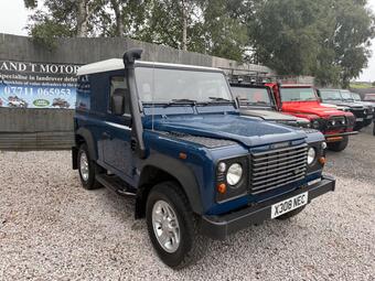 Land Rover Defender 90 SUV 2.5 TD5 County Station Wagon 3dr Diesel Manual (266 g/km, 127 bhp)