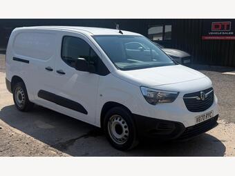 Vauxhall Combo Panel Van 1.5 Turbo D 2300 Dynamic L2 H1 Euro 6 4dr