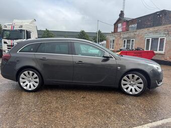 Vauxhall Insignia Estate 2.0 CDTi Elite Nav Sports Tourer Auto Euro 6 5dr