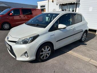 2013 YARIS 1.5 VVT H T4 CVT EURO 5 5DR 4 PHOTOS TOYOTA YARIS... photo