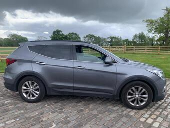 Hyundai Santa Fe SUV 2.2 CRDi Blue Drive Premium Auto 4WD Euro 6 (s/s) 5dr (7 Seat)