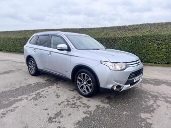 2014 OUTLANDER 2.2 DI D GX3 4WD EURO 5 S S 5DR 28 PHOTOS... photo