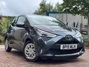 Toyota AYGO Hatchback 1.0 VVT-i x-play x-shift Euro 6 5dr