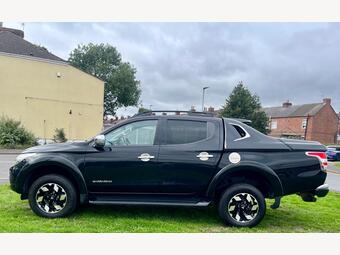 Mitsubishi L200 Pickup 2.4 DI-D DC Barbarian Auto 4WD Euro 5 4dr