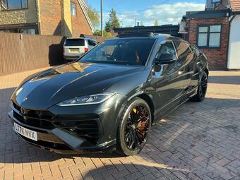 Lamborghini Urus SUV 4.0 V8 BiTurbo 25.9kWh SE Auto 4WD Euro 6 5dr