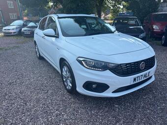 Fiat Tipo Hatchback 1.4 MPI Easy Plus Euro 6 5dr
