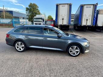 Skoda Superb Estate 2.0 TDI SE L Executive DSG Euro 6 (s/s) 5dr