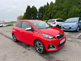 Peugeot 108 Hatchback 1.2 VTi PureTech Feline Euro 5 5dr