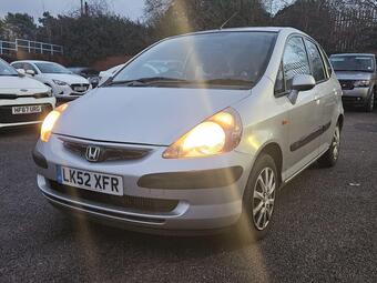 2002 Honda Jazz 1.4 i-DSI SE CVT-7 5dr 10 Photos photo