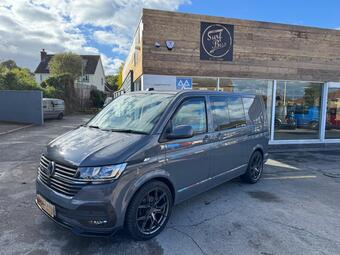 Volkswagen Transporter Combi Van 2.0 TDI T30 Highline Kombi DSG FWD SWB Euro 6 (s/s) 5dr
