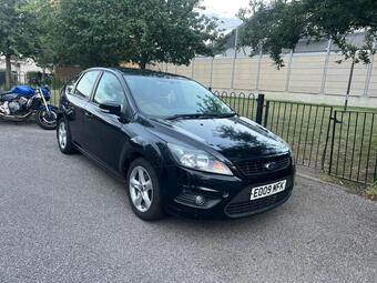 Ford Focus Hatchback 1.6 Zetec 5dr