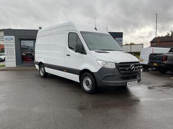 Mercedes-Benz Sprinter Panel Van 2.0 315 CDI Progressive RWD L2 H2 Euro 6 (s/s) 5dr