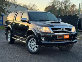 Toyota Hilux Pickup 3.0 D-4D Invincible Auto 4WD Euro 5 4dr