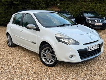Renault Clio Hatchback 1.5 dCi Dynamique TomTom Euro 5 5dr