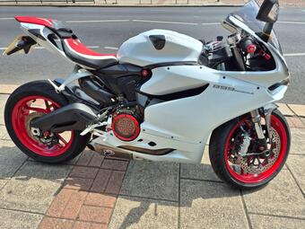 Ducati 899 Panigale Super Sports 899