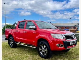 Toyota Hilux Pickup 3.0 D-4D Invincible X Auto 4WD Euro 5 4dr (Hi Over)