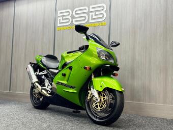 Kawasaki ZX-12R Sports Tourer 1200 (ZX-12R) A1