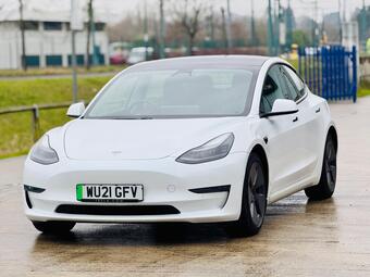 Tesla Model 3 Saloon (Dual Motor) Long Range Auto 4WDE 4dr