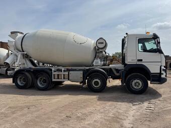 Volvo FMX Concrete Mixer FMX 8X4 450 LARGE VOLUME TRUCK MIXER